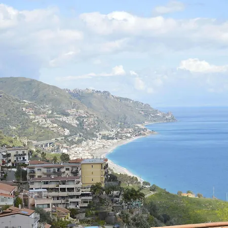 فندق Splendid تاورمينا