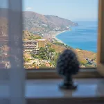 Splendid فندق تاورمينا